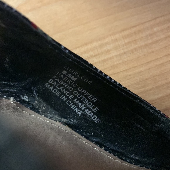 Steve Madden Gurllee Black Floral Polka Dot Platform Ankle Strap Sandal Heels - Picture 9 of 9